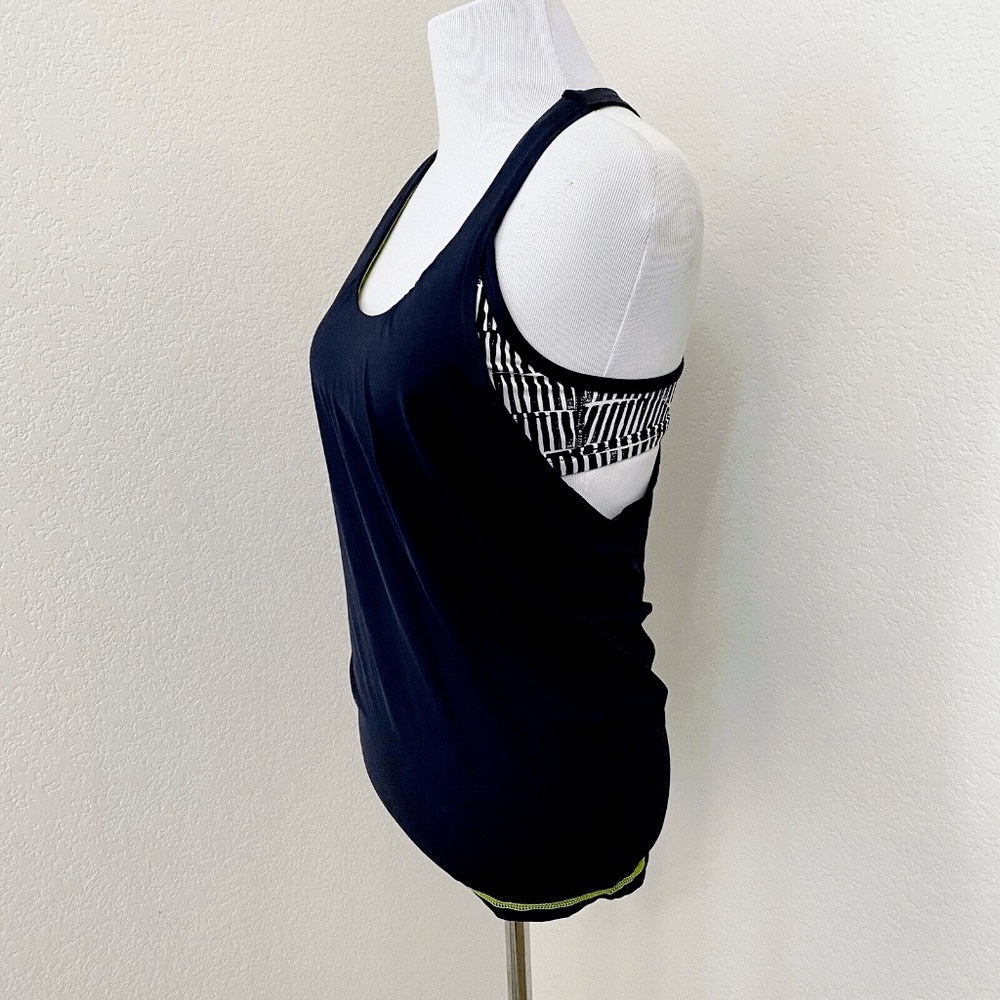 Trina Turk Recreation Active Tank Top Size XS Racerback Built In Bra Workout